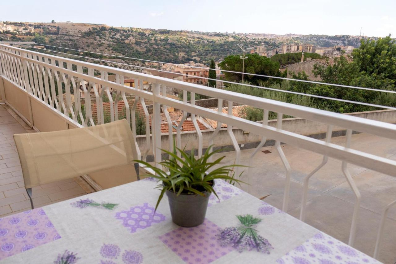 Appartement Casa Raffaela à Modica Extérieur photo